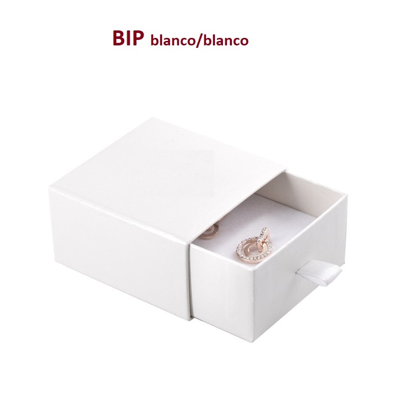 Caja BIP pendientes + cadena 73x70x40 mm.